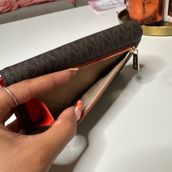 Tri-Fold MK Wallet - Picture 8 of 8